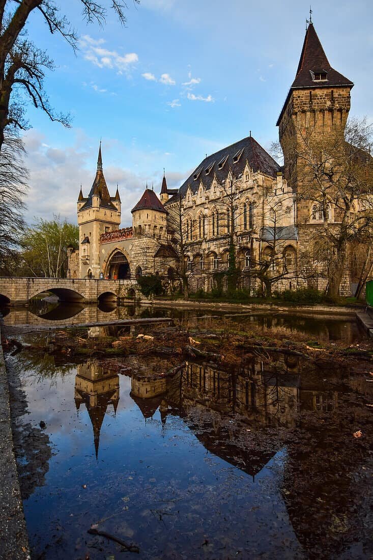 沃伊達奇城堡 Vajdahunyad Castle